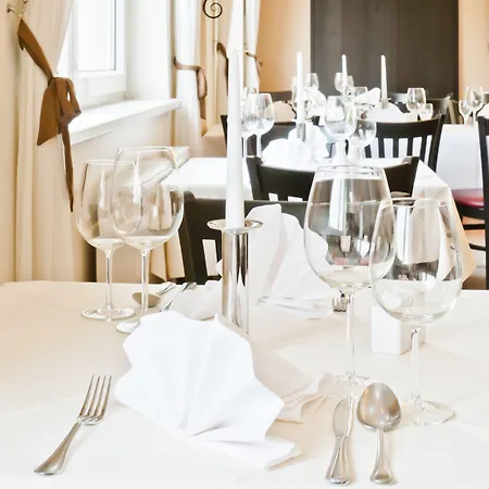 Regiohotel Schanzenhaus - #wellnessbereich #naturauszeitharz #ruhigamwald #freeparking Wernigerode