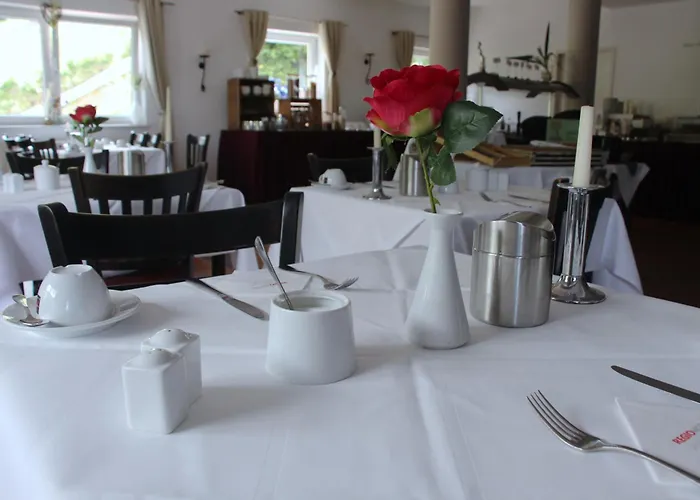 Regiohotel Schanzenhaus - #wellnessbereich #naturauszeitharz #ruhigamwald #freeparking Otel 3*